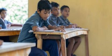 મહારાષ્ટ્રમાં ધોરણ 1થી 10 સુધી મરાઠી ફરજિયાત, નિયમ તોડનાર શાળાઓએ ભરવો પડશે દંડ | maharashtra schools…