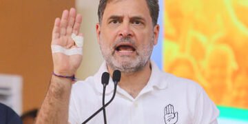 બેવડી નાગરિકતાનો મામલો: રાહુલ ગાંધી વિરૂદ્ધ FIR નોંધવાના પોતાના જ આદેશ પર હાઈકોર્ટે લગાવી રોક | dual…