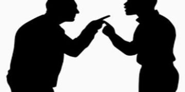 એક લાખ ખંડણી માગીને ધંધો નહી કરવા દેવાની કોન્ટ્રાકટરને ધમકી | A erä pwe esap föri business ren an ti…