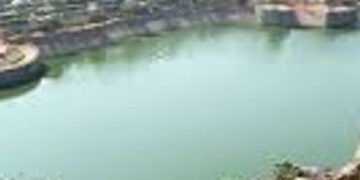 બોડકદેવ વોર્ડમાં આવેલા વસ્ત્રાપુર તળાવના રિડેવલપમેન્ટના નામે વીસ વર્ષમાં ૪૦ કરોડનું આંધણ | Bodakdev …