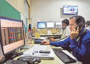 ડીલર-આધારિત શેર ટ્રેડિંગ ઘટીને 25 ટકા | Dealer based share trading drops 25 percent