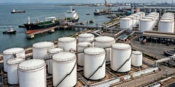 પેટ્રોલિયમ કંપની માટે વેસલ્સ(ટેન્ક) બનાવવામાં ગંભીર ગેરરીતી : મોક્સીની કંપનીએ ઓછી જાડાઈના LPG ટેન્કર…