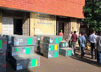 રાજકોટ જિલ્લામાં પંચાયત-પાલિકાની ચૂંટણી માટે 397 EVM તૈયાર, સ્ટ્રોંગ રૂમમાં સીલ | 397 EVMs ready for…