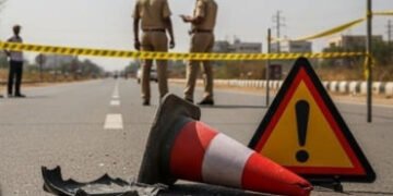 સુરત: લગ્નમાંથી પરત ફરતો પરિવાર કાર નીચે કચડાયો, પતિ-પત્ની અને માતાનું મોત, 6 વર્ષનો માસૂમ નોંધારો |…