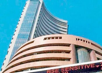 સેન્સેક્સનો 448 પોઈન્ટનો  ઉછાળો અંતે ધોવાયો : આઈટી, ફાર્મામાં સેલિંગ
