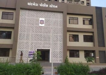 અમદાવાદ: ‘ઘરે મારો મૃતદેહ જ પાછો આવશે’, ચાંદખેડામાં ધોરણ 9ની વિદ્યાર્થિની ચિઠ્ઠી લખીને ગુમ | Ahmedab…