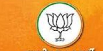 સરસપુર અશોક મિલની નવી ચાલીમાં રોષે ભરાયેલા યુવકે ભાજપના કાર્યકરને લાફા મારી ભગાડી દીધા | angry perso…