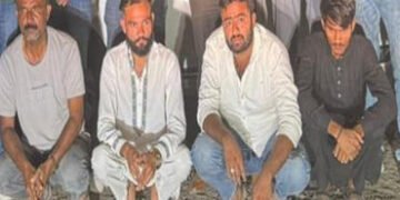 ધોરાજીની મહિલાએ મંગાવેલા નવ લાખનાં ડ્રગ્સ સાથે ચાર ઝડપાયા | Four arrested with drugs worth nine lakh…