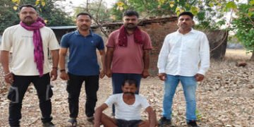 જામનગર શહેરમાં પેટ્રોલપંપ લૂંટ કેસનો 27 વર્ષથી ફરાર આરોપી મધ્યપ્રદેશમાંથી ઝડપાયો | Accused abscondin…