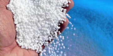 ઇરાન યુધ્ધના પગલે યુરિયા ખાતરનો આયાત ખર્ચ વધશે, ભાવ વધારાનો તોળાતો ભય | Fears of price hike loom as …