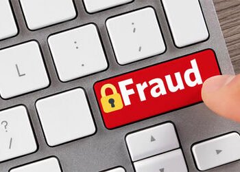 વિદ્યાલયના ગૃહપતિની ઓળખ આપી બે શખ્સે વિદ્યાર્થી સાથે છેતરપિંડી આચરી | Two men impersonated the schoo…