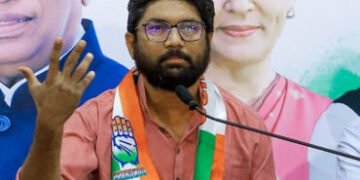 ‘આ વખતે પોલીસને મહિલાઓ સવાલ કરશે, હું નહીં…’, વાવ-થરાદમાં જિજ્ઞેશ મેવાણીનો હુંકાર | Jignesh Mevani…