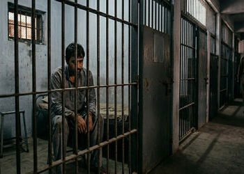 સગી દીકરી પર 20થી વધુ વખત દુષ્કર્મ કરનારા પિતાની ફાંસીની સજામાં ફેરફાર, હવે ન ભૂલાય તેવી કરી સજા | F…