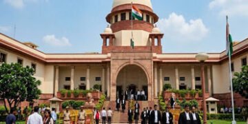 65 ચૂંટણી અધિકારીઓના જ SIR યાદીમાં નામ નહીં, સુપ્રીમ કોર્ટે કહ્યું – મતદાન તો નહીં કરી શકો | supreme…