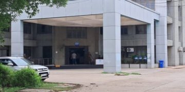 ચૂંટણી ફરજ : વડોદરા RTO કચેરી 27 એપ્રિલે બંધ રહેશે | Election duty: Vadodara RTO office will be clos…