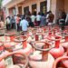 LPG સંકટને ટાળવા સરકારે કરી પ્લાનિંગ, ખરીદીની નીતિમાં ફેરફાર, જાણો ક્યાં સુધી રાહત મળી શકશે | lpg bo…