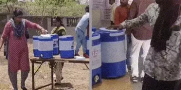 સુરેન્દ્રનગર: સાયલામાં ચૂંટણી તંત્રની ઘોર બેદરકારી, કાળઝાળ ગરમીમાં પ્રિસાઇડિંગ ઓફિસરો પાણી માટે ટળવળ…