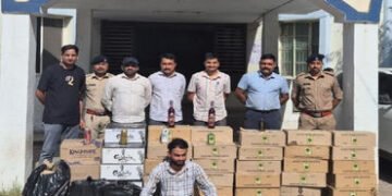 નરોડામાં ક્રેટામાંથી ₹6.54 લાખનો વિદેશી દારૂ ઝડપ્યો, એકની ધરપકડ | naroda police seized IMFL worth ru…