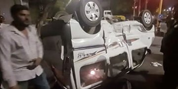 અમદાવાદના કલગી ચાર રસ્તે નબીરાઓનો આતંક, બે કાર વચ્ચે ભયંકર ટક્કર, મહિલા સહિત બેને ઈજા | Ahmedabad Ac…