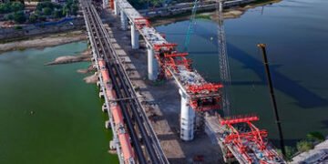 અમદાવાદમાં બુલેટ ટ્રેન દોડાવવા સાબરમતી નદી પર 12 માળની બિલ્ડિંગ જેટલો ઊંચો પુલ તૈયાર | sabarmati riv…