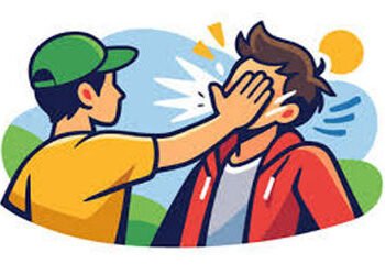 સરવા ગામે 2 પડોશી વચ્ચે સામાન્ય બાબતે અથડામણ | Clash between 2 neighbors over a common issue in Sarv…