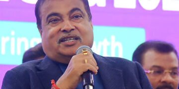 પેટ્રોલ-ડીઝલનો જમાનો પૂરો? ગડકરીની ઓટો કંપનીઓને મોટી ચેતવણી; હવે આ પાંચ વિકલ્પો પર ચાલશે ગાડીઓ | Nit…