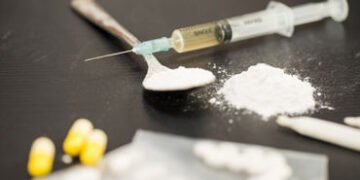 બેંગલુરુમાં ડ્રગ્સ નેટવર્કનો પર્દાફાશ: 4 વિદેશી સહિત 16 શખસોની ધરપકડ, રૂ.36 કરોડનું ડ્રગ્સ જપ્ત | Be…