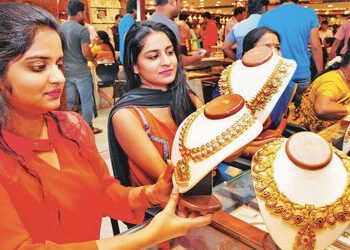 સોનાની રોકાણ માંગ 54 ટકા વધી, જ્વેલરીમાં પીછેહઠ | Investment demand for gold increases by 54 percent…