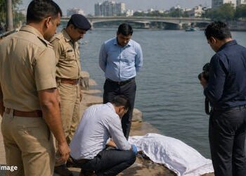 અમદાવાદ: સાબરમતી નદીમાંથી મળેલી લાશનો ભેદ ઉકેલાયો, અકસ્માત નહીં પણ હત્યા હતી | Ahmedabad Riverfront …