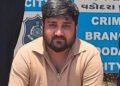 SMCએ કોયલીમાં પકડેલા 38 લાખના લાલુ સિન્ધી ગેંગના દારૃના કેસમાં વધુ એકની ધરપકડ | SMC arrests one more…