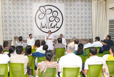 ‘જેને જવું હોય જાય, હું બળજબરી નહીં કરું…’ TMCમાં બળવાના સંકેત વચ્ચે મમતાનું મોટું નિવેદન | mamata…