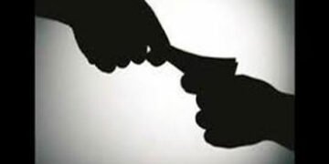 Bribe demand case filed against then Mamlatdar of Ghogha and his driver