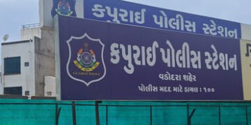 કૂકરની રિંગ માગવા ગયેલી યુવતીની છેડછાડ કરતા મકાન માલિકની ધરપકડ | Landlord arrested for molesting gir…