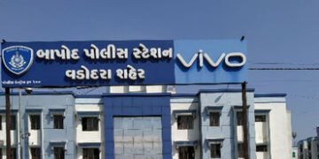 વડોદરાના સરદાર એસ્ટેટની ફેક્ટરીમાંથી કોપર વાયરોની ચોરી : ચોર ટોળકી સીસીટીવી પણ લઈ ગઈ | Copper wires …