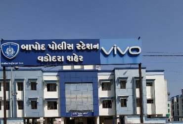 વડોદરાના સરદાર એસ્ટેટની ફેક્ટરીમાંથી કોપર વાયરોની ચોરી : ચોર ટોળકી સીસીટીવી પણ લઈ ગઈ | Copper wires …