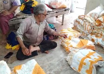 જામનગર શહેરના 300 વર્ષ જૂના ઐતિહાસિક બાંધણીના ઉદ્યોગ ઉપર ભયંકર મંદીનું ગ્રહણ લાગ્યું | jamnagar band…