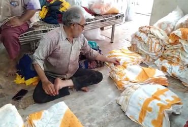 જામનગર શહેરના 300 વર્ષ જૂના ઐતિહાસિક બાંધણીના ઉદ્યોગ ઉપર ભયંકર મંદીનું ગ્રહણ લાગ્યું | jamnagar band…