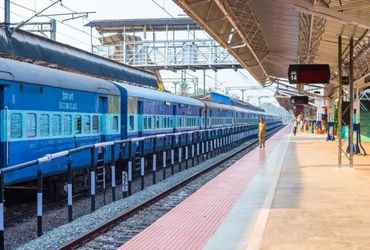 MST કોચ ફરી શરૂ કરવાની માગનો ઉકેલ ન આવતા રેલવે બોર્ડને રજૂઆત | Submission to Railway Board on demand…