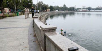 અમદાવાદ: કાંકરિયા તળાવમાંથી મળ્યો મહિલાનો મૃતદેહ, ફોન સ્વિચ કરતાં પહેલા પતિને કહ્યું હતું- હવે હું પ…