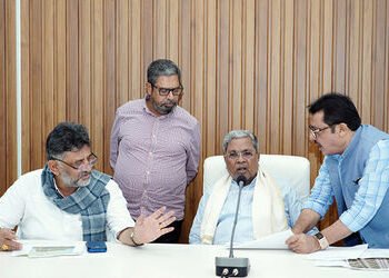 કર્ણાટક કોંગ્રેસમાં CM બાદ હવે મંત્રીપદને લઈને ખટરાગ : સિદ્ધારમૈયાના નજીકના નેતાનો ‘હાઈ’કમાન્ડને ‘આદ…