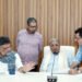 કર્ણાટક કોંગ્રેસમાં CM બાદ હવે મંત્રીપદને લઈને ખટરાગ : સિદ્ધારમૈયાના નજીકના નેતાનો ‘હાઈ’કમાન્ડને ‘આદ…