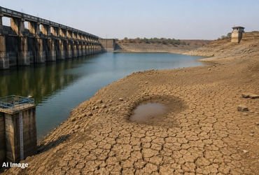 ગુજરાતના 88 જળાશયમાં 20%થી ઓછું જળસ્તર, 10 માં તો તળિયું દેખાયું, ચોમાસા અગાઉ ટેન્શન વધ્યું | Gujara…