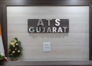ગુજરાતમાં કચ્છના દરિયાકાંઠેથી 1000 કરોડથી વધુ કિંમતનું 115 કિલો કોકેઈન પકડાયું | Kutch Drug Seizure:…