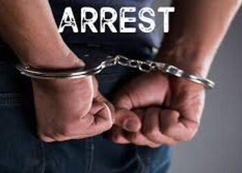 પાણીગેટમાં ગાંજો વેચતા બે આરોપી ઝડપાયા | Two accused arrested for selling ganja in Panigate