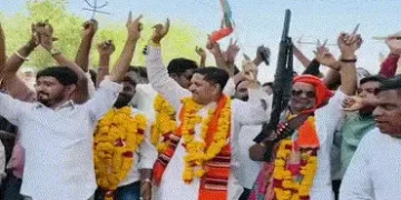છોટા ઉદેપુર: ભાજપ સાંસદ, પુત્ર અને તાલુકા પ્રમુખ સામે પોલીસ કેસ, જીતની ઉજવણીમાં બંદૂક લહેરાવવી પડી ભ…