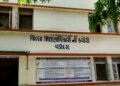 વડોદરામાં આંગણવાડીના બાળકોના એડમિશન અટકતા વાલીઓ દ્વારા હોબાળો | Parents protest against suspension o…