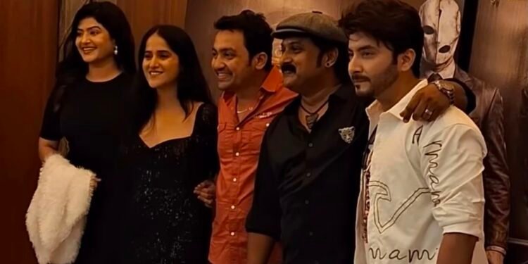 PSYCHOLOGICAL THRILLER ‘NAVYA CHAKRA: PSYCON WORLD’ HOSTS STAR-STUDDED PRESS SCREENING IN MUMBAI AHE…
