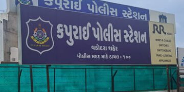 આપ પ્રમુખ સામે મહિલાની દુષ્કર્મની ફરિયાદ | Woman files rape complaint against AAP president