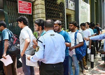 મોબાઇલ જપ્ત, ઇન્ટરનેટ પર પ્રતિબંધ: NEET પેપર લીક રોકવા પેપર સેટર્સ અને ટ્રાન્સલેટર્સ ‘લોકડાઉનમાં’ | …