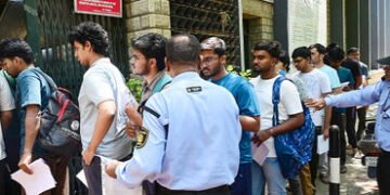 મોબાઇલ જપ્ત, ઇન્ટરનેટ પર પ્રતિબંધ: NEET પેપર લીક રોકવા પેપર સેટર્સ અને ટ્રાન્સલેટર્સ ‘લોકડાઉનમાં’ | …